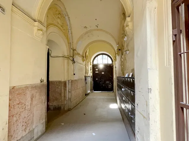 Eladó lakás Budapest VIII. kerület 77 nm