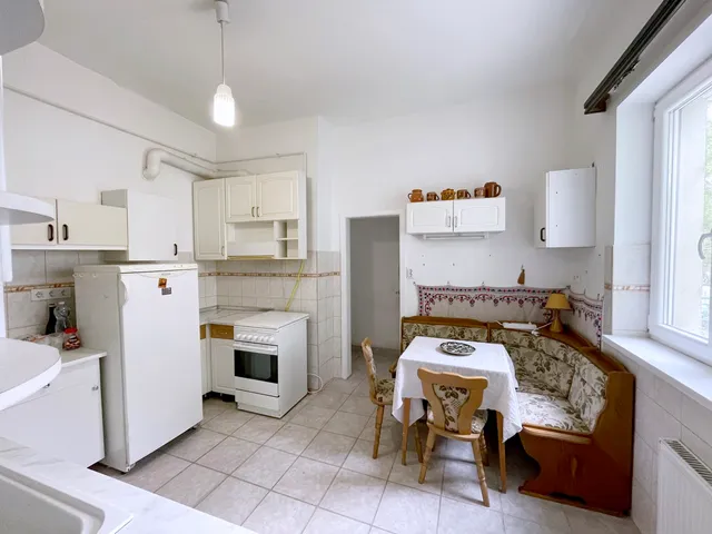 Eladó ház Budapest XI. kerület, Kelenvölgy, Hunyadi Mátyás utca 150 nm