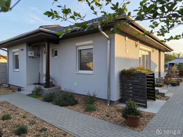 Eladó ház Ballószög 91 nm