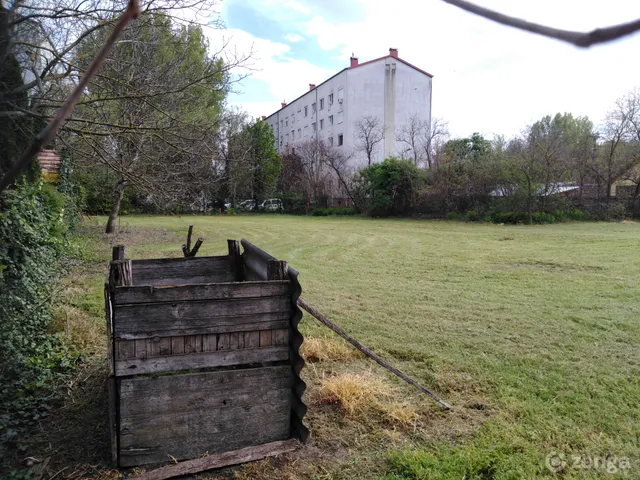 Eladó telek Kiskunhalas, Sóstói kertváros 1805 nm