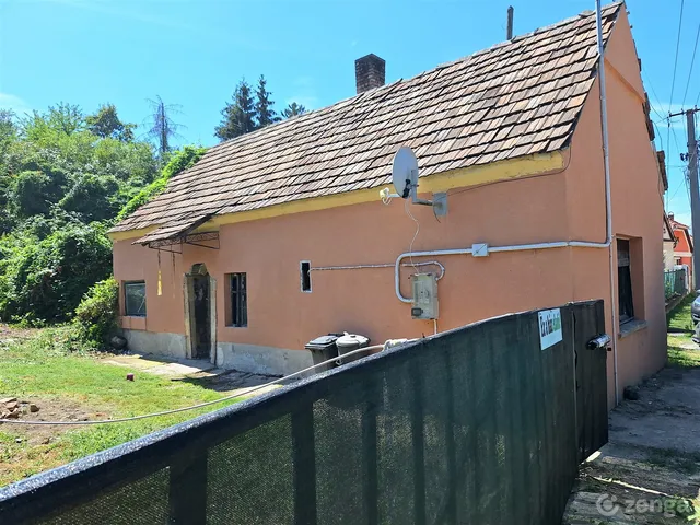 Eladó ház Ajka, Bódé 41 nm