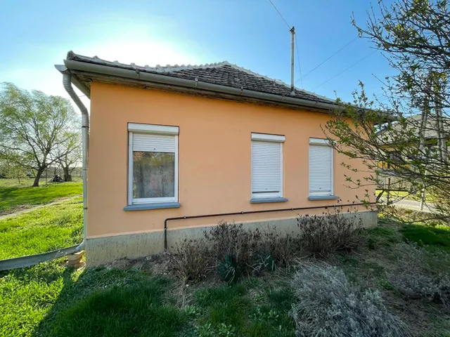 Eladó ház Cigánd 70 nm