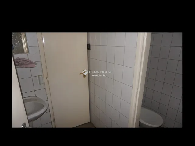 Kiadó kereskedelmi és ipari ingatlan Zalaegerszeg, Belváros 519 nm