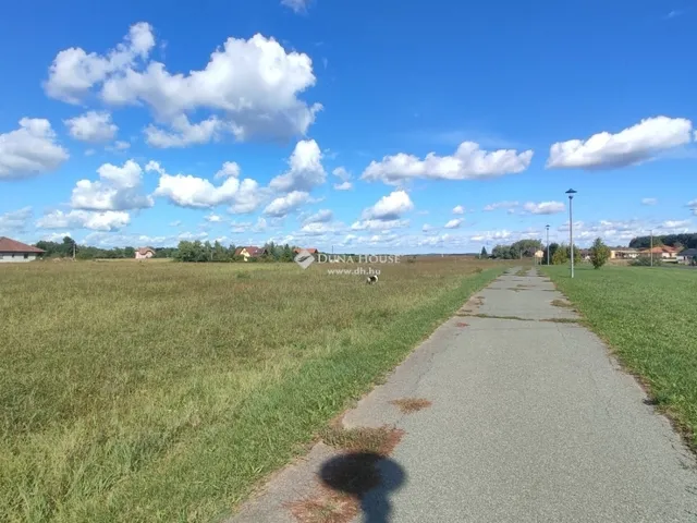 Eladó telek Zalaegerszeg, Ságod 4962 nm
