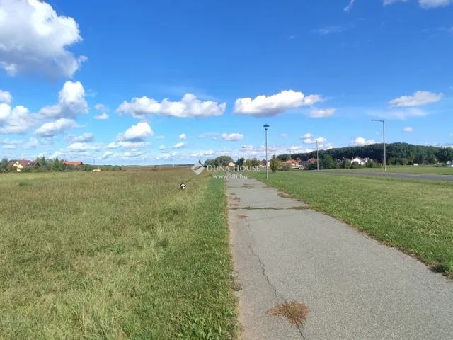 Eladó telek Zalaegerszeg, Ságod 4962 nm