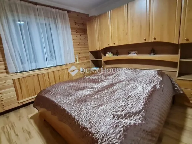Eladó ház Pusztaszentlászló 118 nm