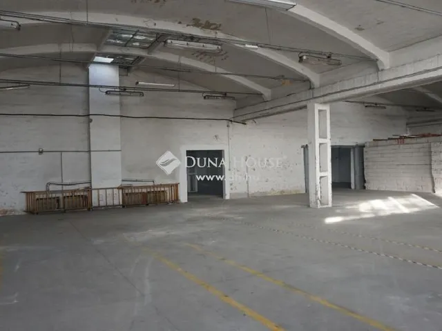 Kiadó kereskedelmi és ipari ingatlan Zalaegerszeg 1600 nm