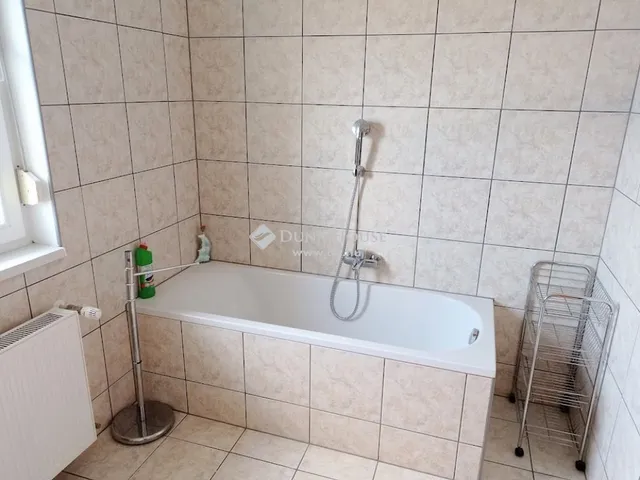 Eladó kereskedelmi és ipari ingatlan Zalaegerszeg 1710 nm