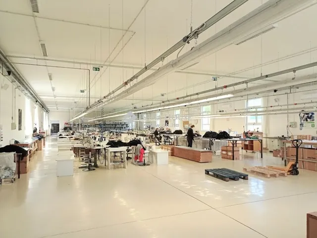 Eladó kereskedelmi és ipari ingatlan Zalaegerszeg 1710 nm