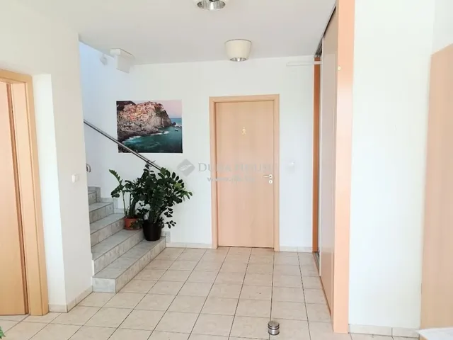 Eladó kereskedelmi és ipari ingatlan Zalaegerszeg 1710 nm