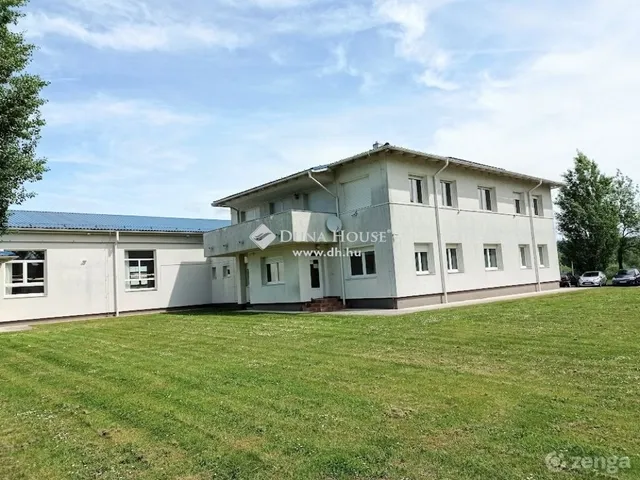 Eladó kereskedelmi és ipari ingatlan Zalaegerszeg 1710 nm