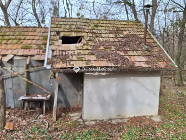 Eladó telek Páka 2044 nm