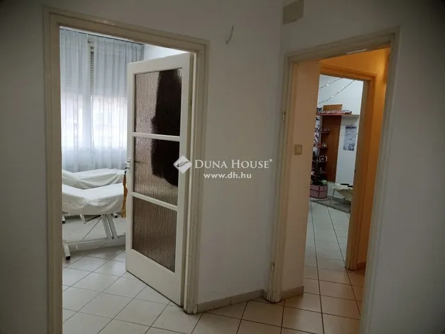 Eladó kereskedelmi és ipari ingatlan Zalaegerszeg 57 nm