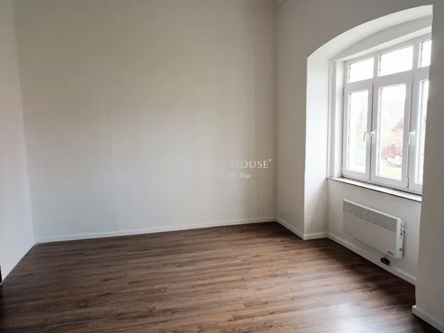 Eladó ház Söjtör 250 nm