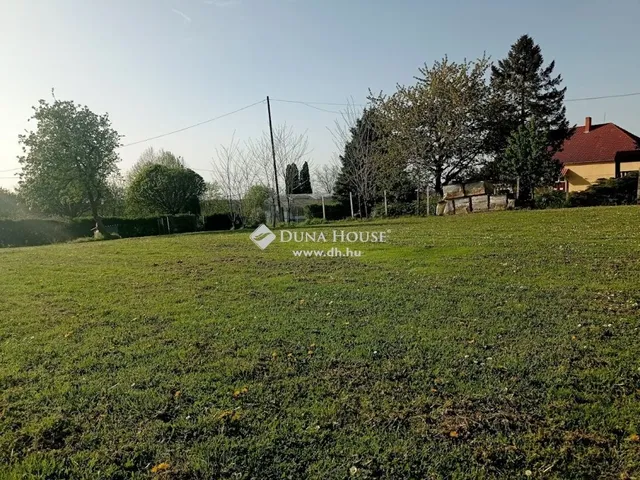 Eladó telek Zalaegerszeg 1100 nm