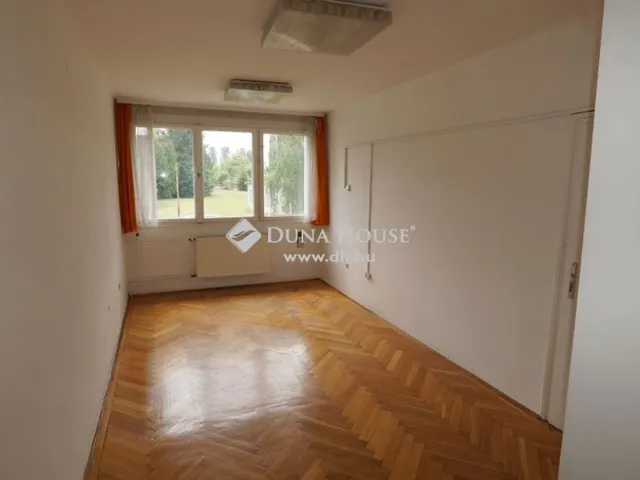 Kiadó kereskedelmi és ipari ingatlan Zalaegerszeg, Páterdomb 540 nm