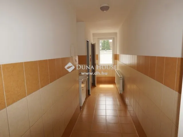 Kiadó kereskedelmi és ipari ingatlan Zalaegerszeg, Páterdomb 540 nm