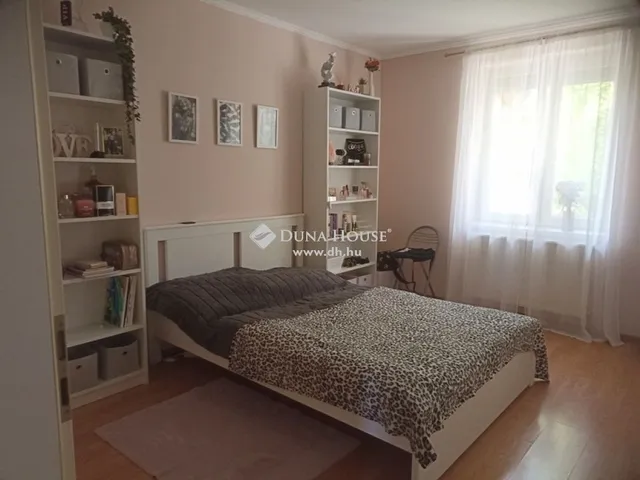 Eladó lakás Teskánd 96 nm