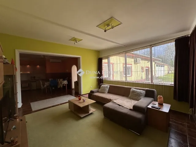 Eladó ház Pusztaszentlászló 140 nm