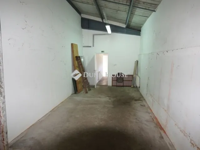 Kiadó kereskedelmi és ipari ingatlan Zalaegerszeg, Belváros 447 nm