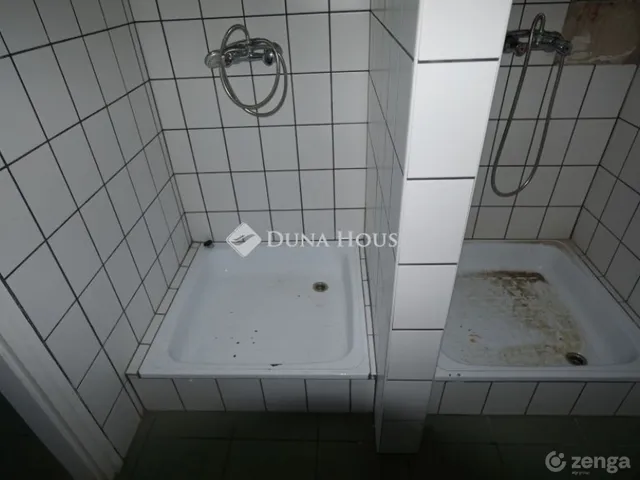 Kiadó kereskedelmi és ipari ingatlan Zalaegerszeg, Belváros 447 nm