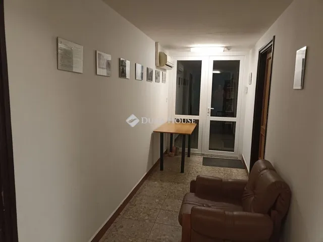 Kiadó kereskedelmi és ipari ingatlan Zalaegerszeg 22 nm