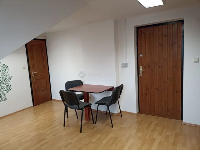 Kiadó kereskedelmi és ipari ingatlan Zalaegerszeg 22 nm
