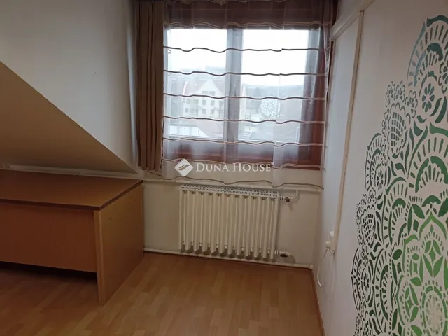 Kiadó kereskedelmi és ipari ingatlan Zalaegerszeg 22 nm