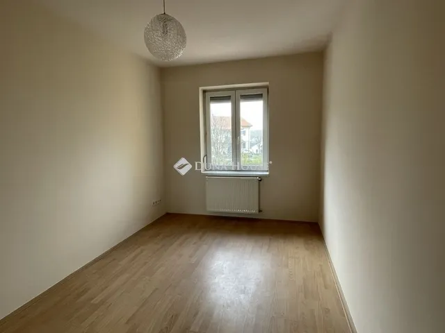Eladó lakás Teskánd 80 nm
