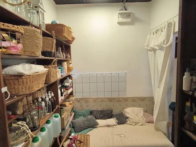 Kiadó kereskedelmi és ipari ingatlan Zalaegerszeg, Belváros 32 nm