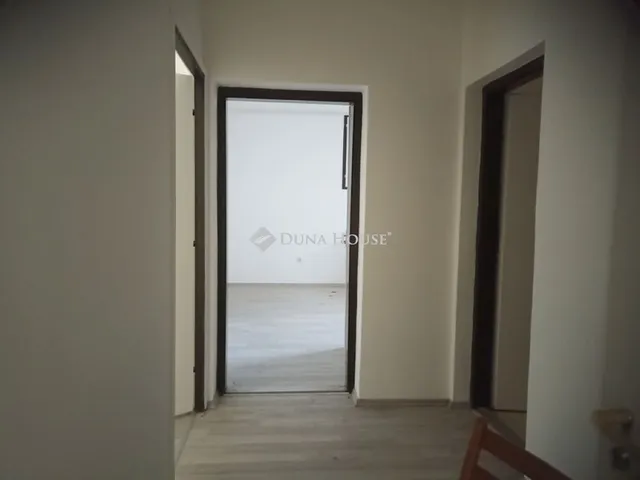 Eladó kereskedelmi és ipari ingatlan Nagykanizsa 281 nm