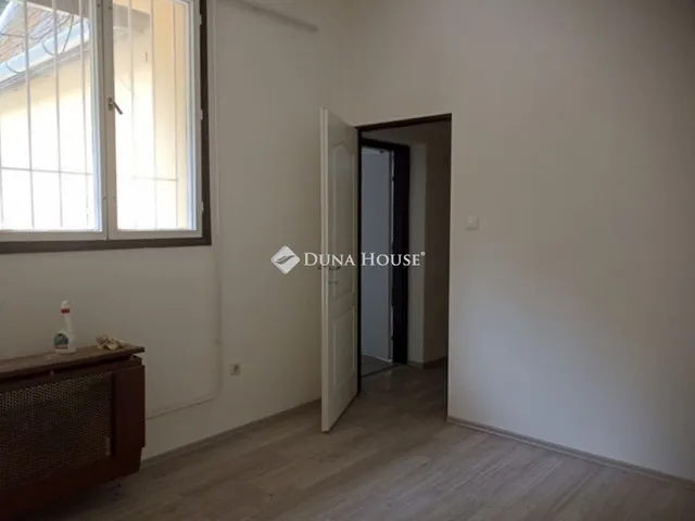 Eladó kereskedelmi és ipari ingatlan Nagykanizsa 281 nm