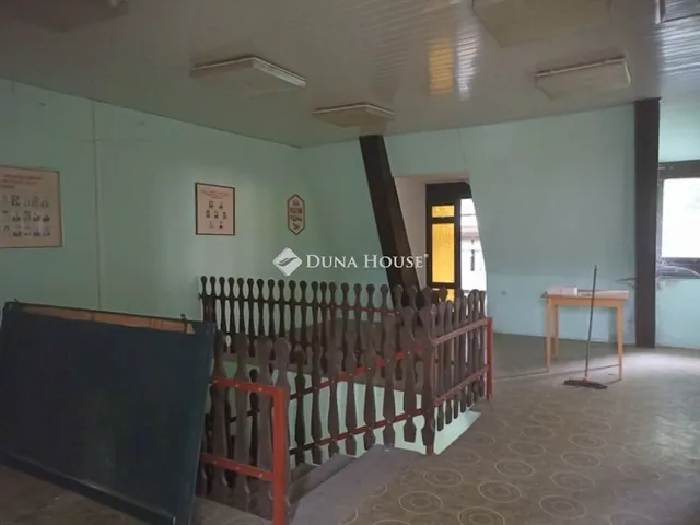 Eladó kereskedelmi és ipari ingatlan Nagykanizsa 281 nm