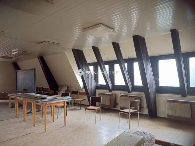 Eladó kereskedelmi és ipari ingatlan Nagykanizsa 281 nm