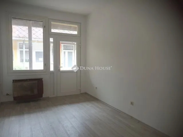 Eladó kereskedelmi és ipari ingatlan Nagykanizsa 281 nm