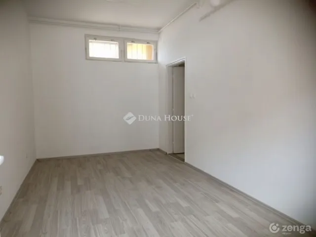 Eladó kereskedelmi és ipari ingatlan Nagykanizsa 281 nm