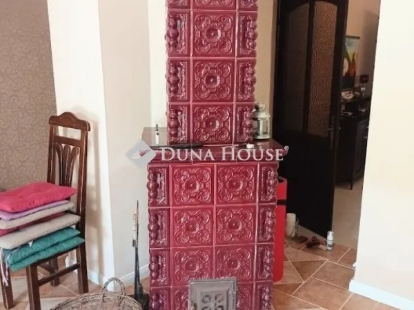 Eladó ház Páka 240 nm