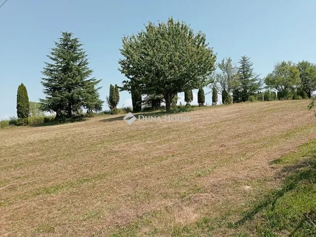 Eladó ház Páka 240 nm