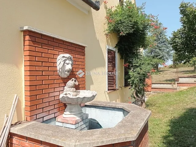 Eladó ház Páka 240 nm