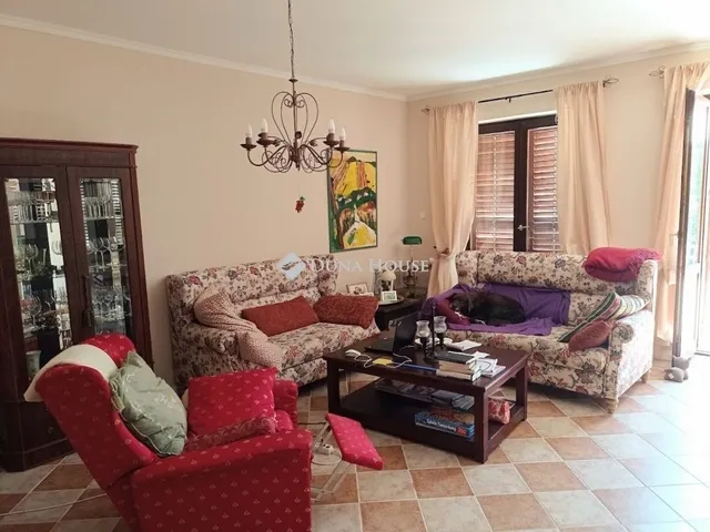 Eladó ház Páka 240 nm