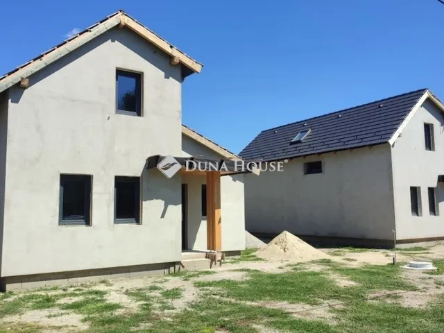 Eladó üdülő és hétvégi ház Balatonkeresztúr 84 nm