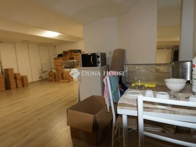 Kiadó kereskedelmi és ipari ingatlan Zalaegerszeg 107 nm