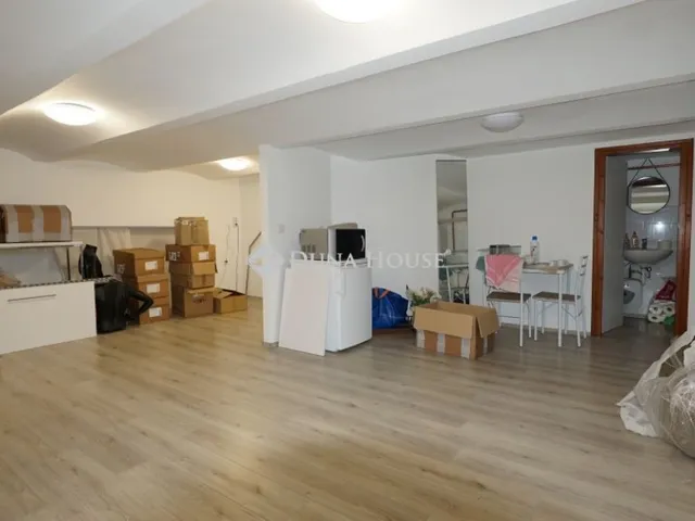 Kiadó kereskedelmi és ipari ingatlan Zalaegerszeg 107 nm