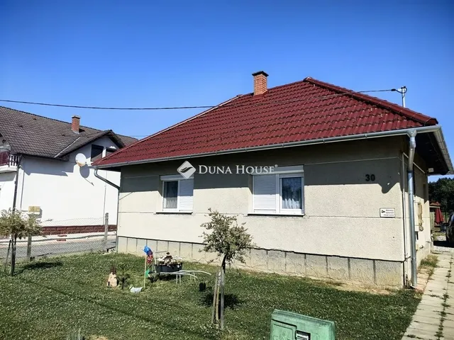 Eladó ház Rédics 107 nm