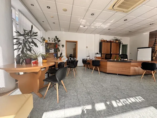 Kiadó kereskedelmi és ipari ingatlan Zalaegerszeg, Belváros 75 nm