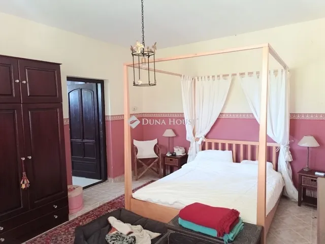 Eladó ház Páka 240 nm