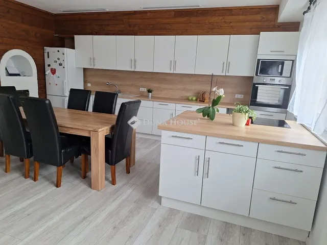 Eladó ház Zalaegerszeg 300 nm