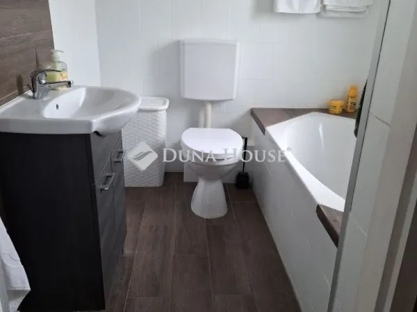 Eladó ház Zalaegerszeg 300 nm