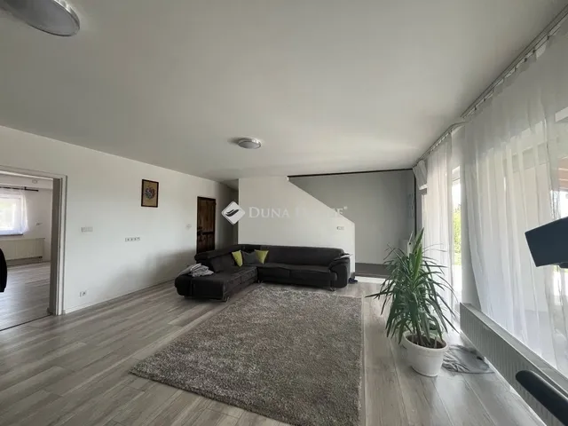 Eladó ház Zalaegerszeg 300 nm