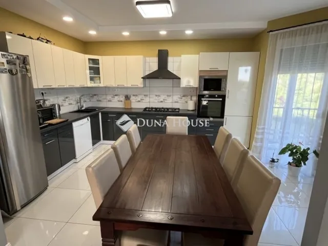 Eladó ház Csatár 110 nm